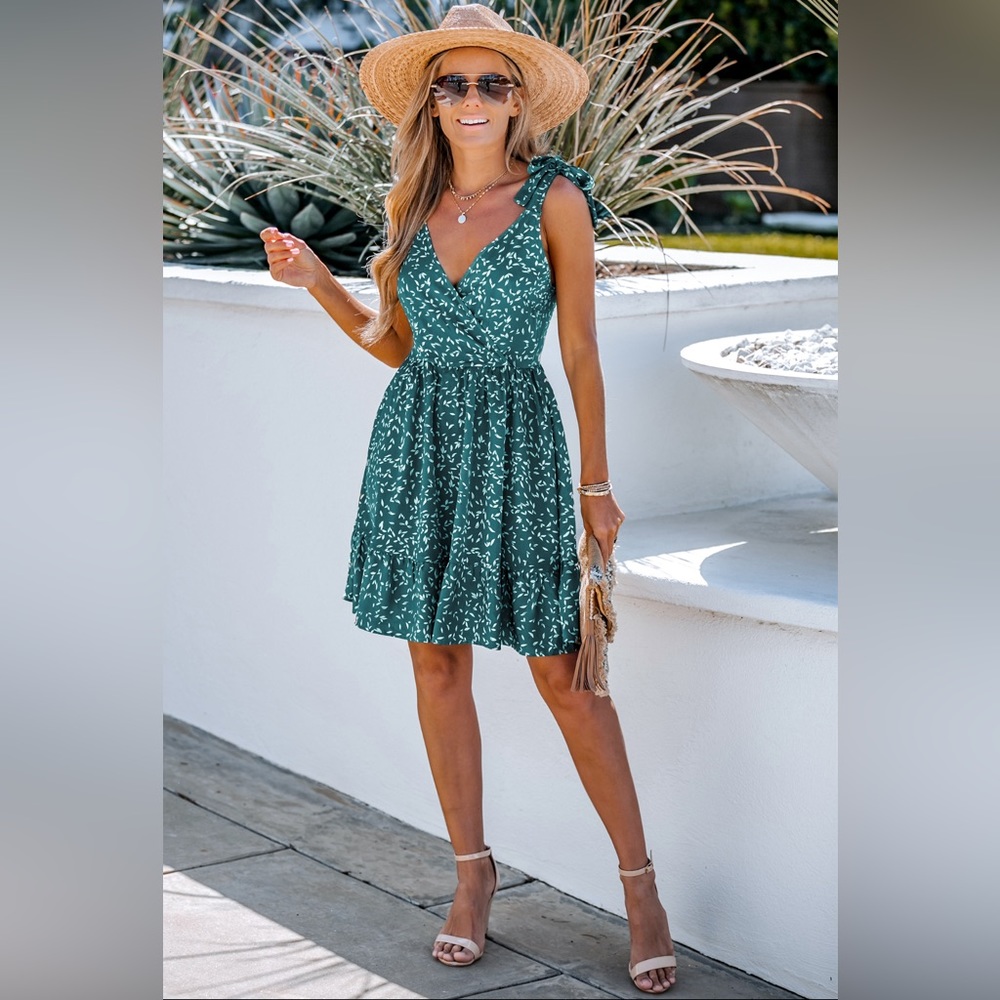 🌸Cupshe Chiffon Speckled Print Tie Strap Mini Dress - Picture 4 of 9